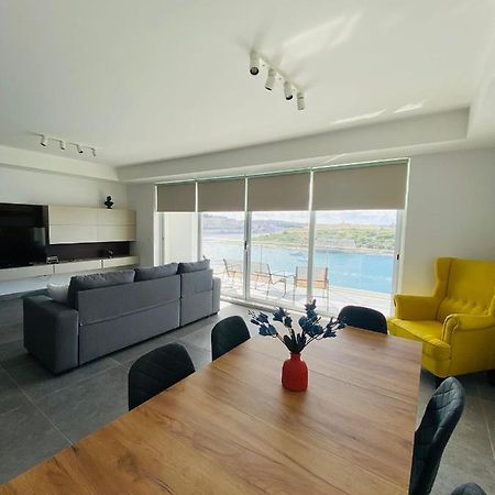 Sliema Seaview Apartment- Valletta Views - Apt 8, 49 Tigne Point Mansions ภายนอก รูปภาพ