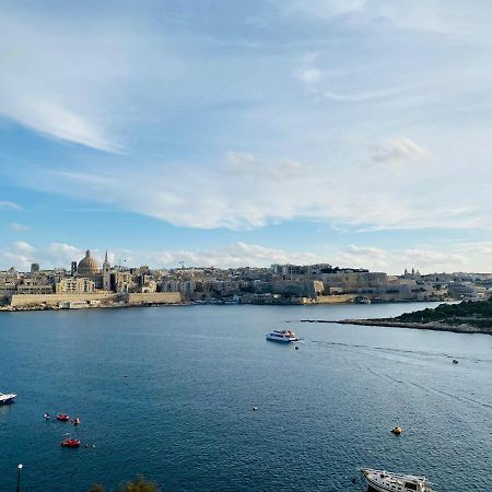 Sliema Seaview Apartment- Valletta Views - Apt 8, 49 Tigne Point Mansions ภายนอก รูปภาพ